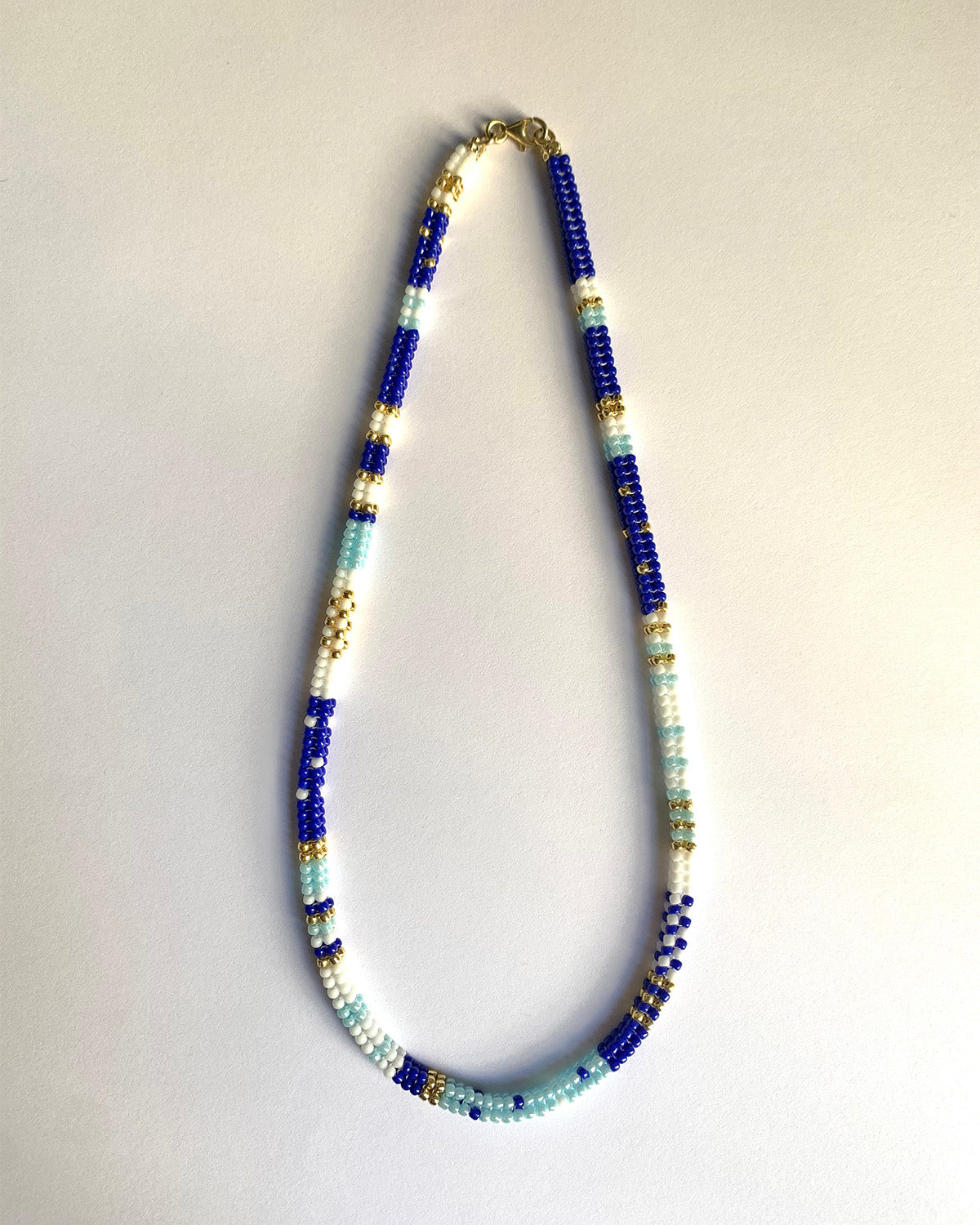Collana Jona con Perline Azzurre e Bianche